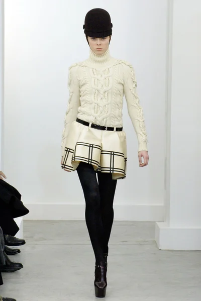 Look 13